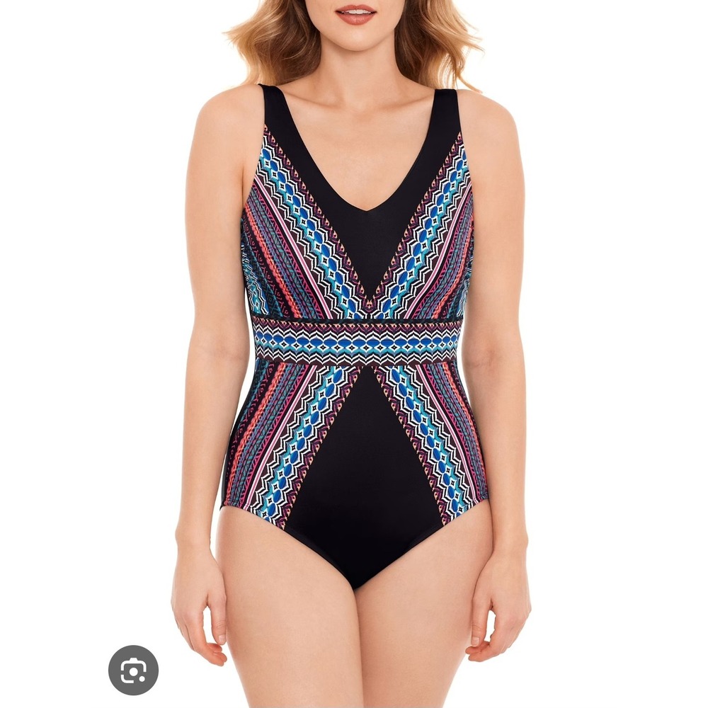 Embrace Your Curves by Miracle Brands Geometric‎ Print One Piece Swimsuit L